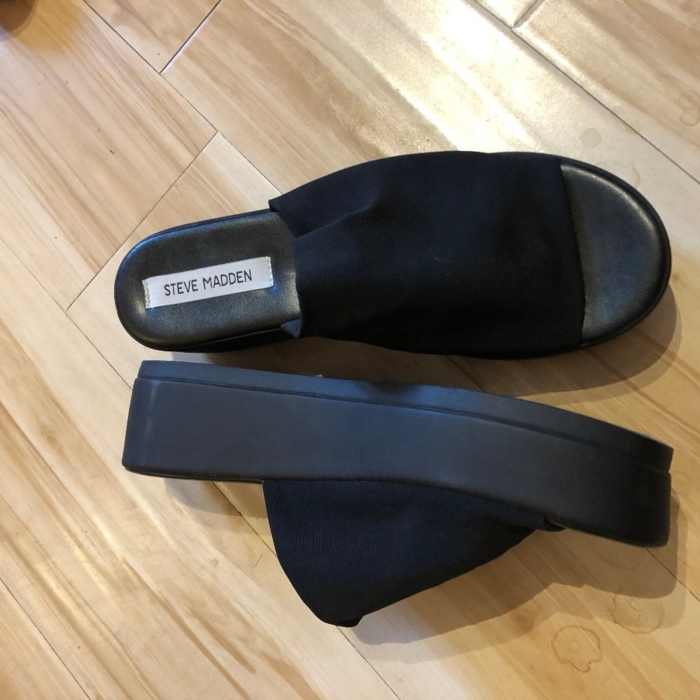 Steve Madden Platform Slide